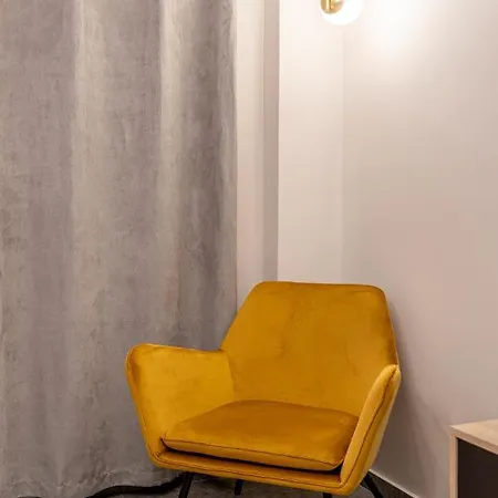 Elegant 5' From Ampelokipi Metro Station Apartment